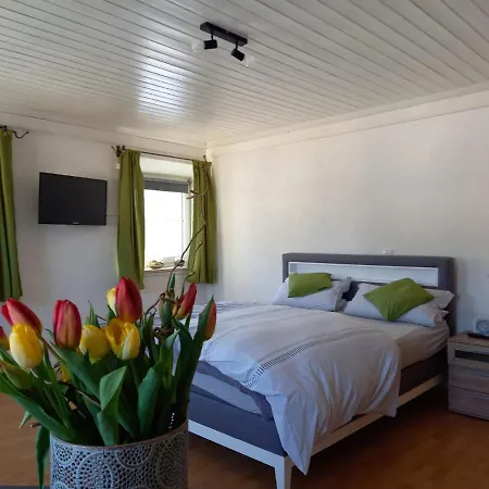 Am Valtlhof Appartement Grabenstätt