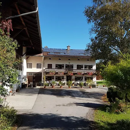 Apartment Am Valtlhof *